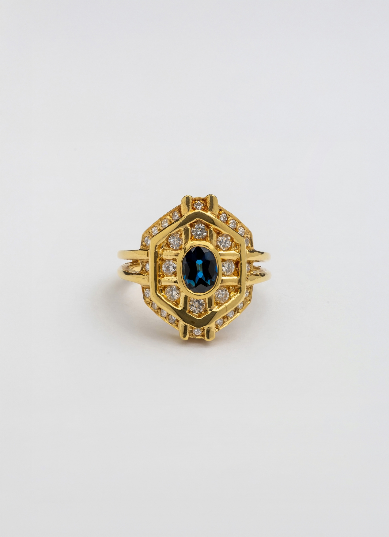 Anillo Azteca
